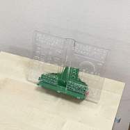 Подставка-трафарет для книг Дэми